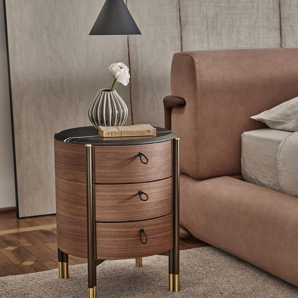 Table de chevet Bayus Tondo 3 Porada en bois massif chez Maison Pruilh Bordeaux